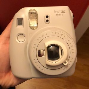 White instax mini 9 Polaroid
